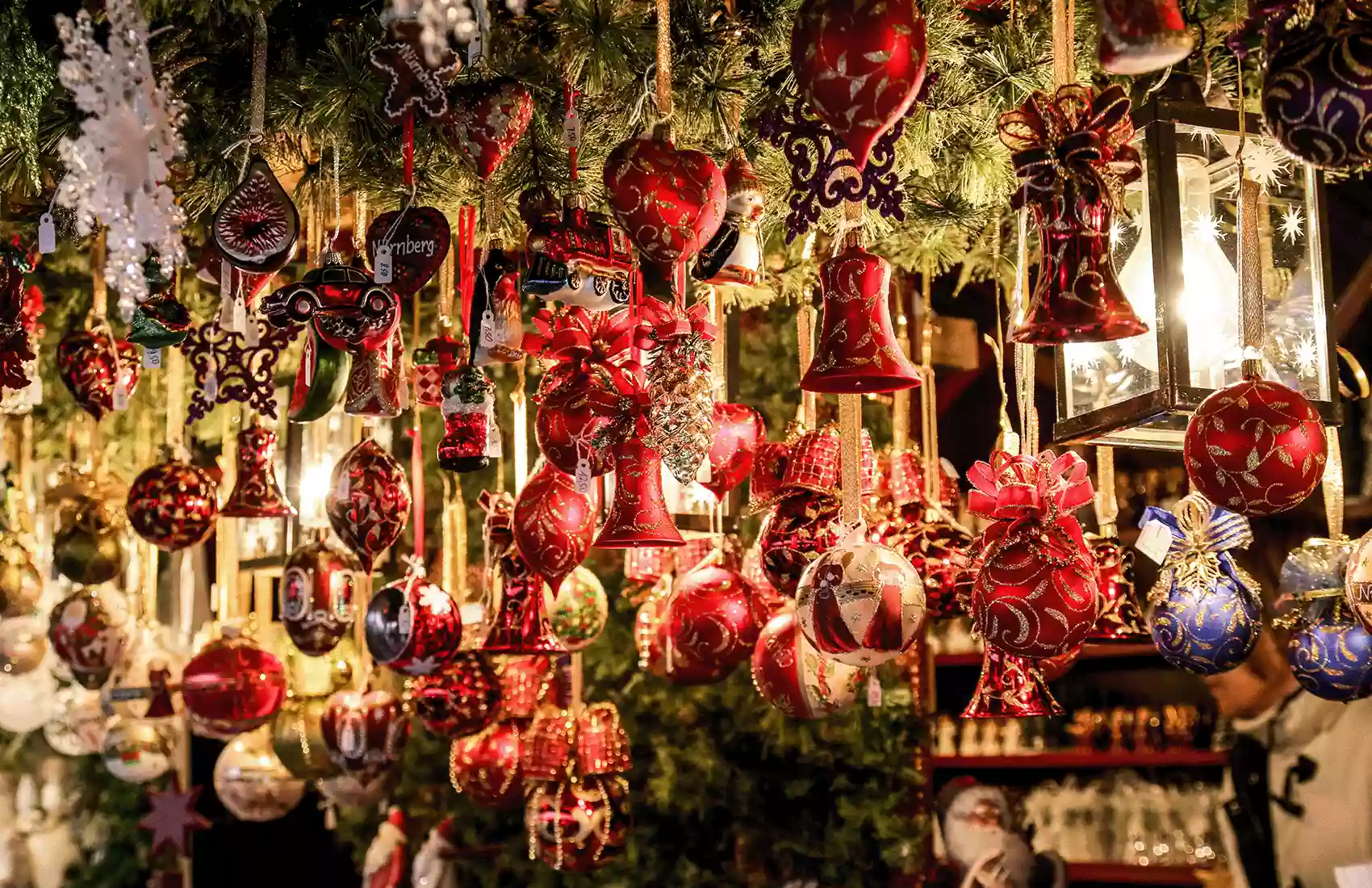 Christmas in London market ornaments. Christmas in London market ornaments.