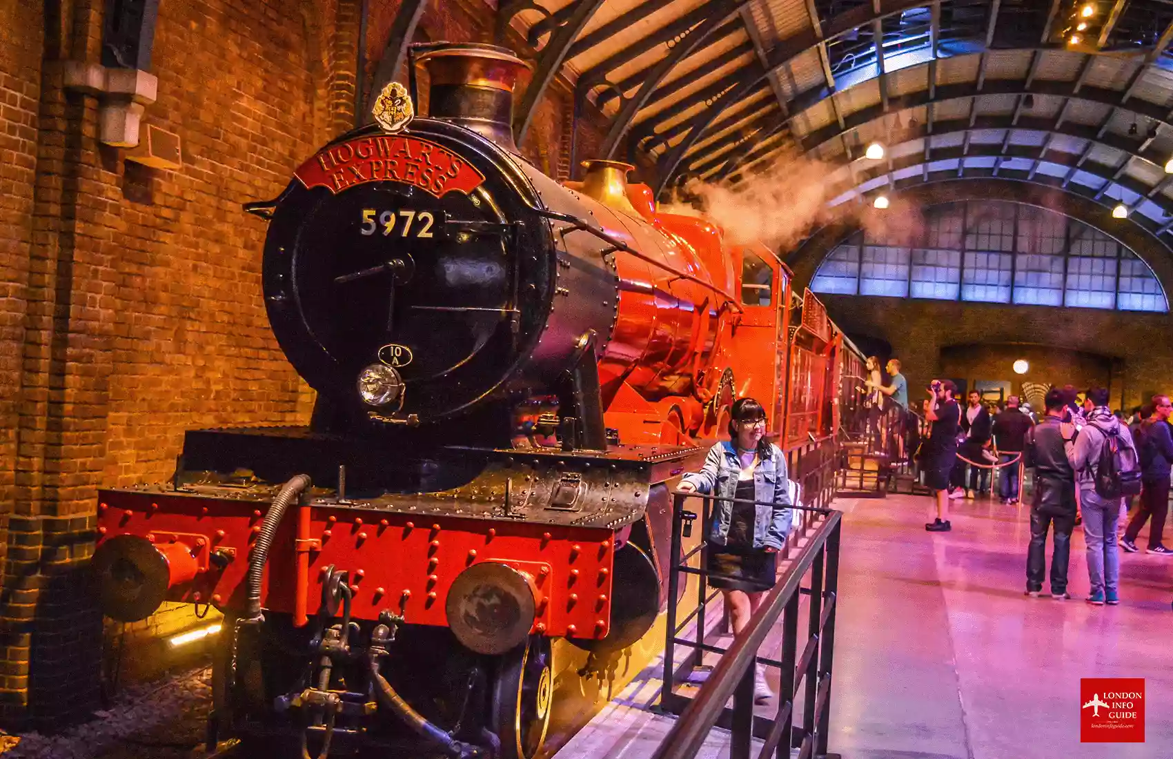 Hogwarts Express Platform 9 3/4 London Tour.