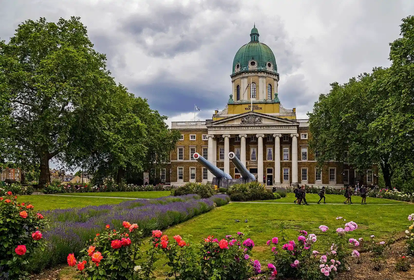 Imperial War Museum in London exterior.