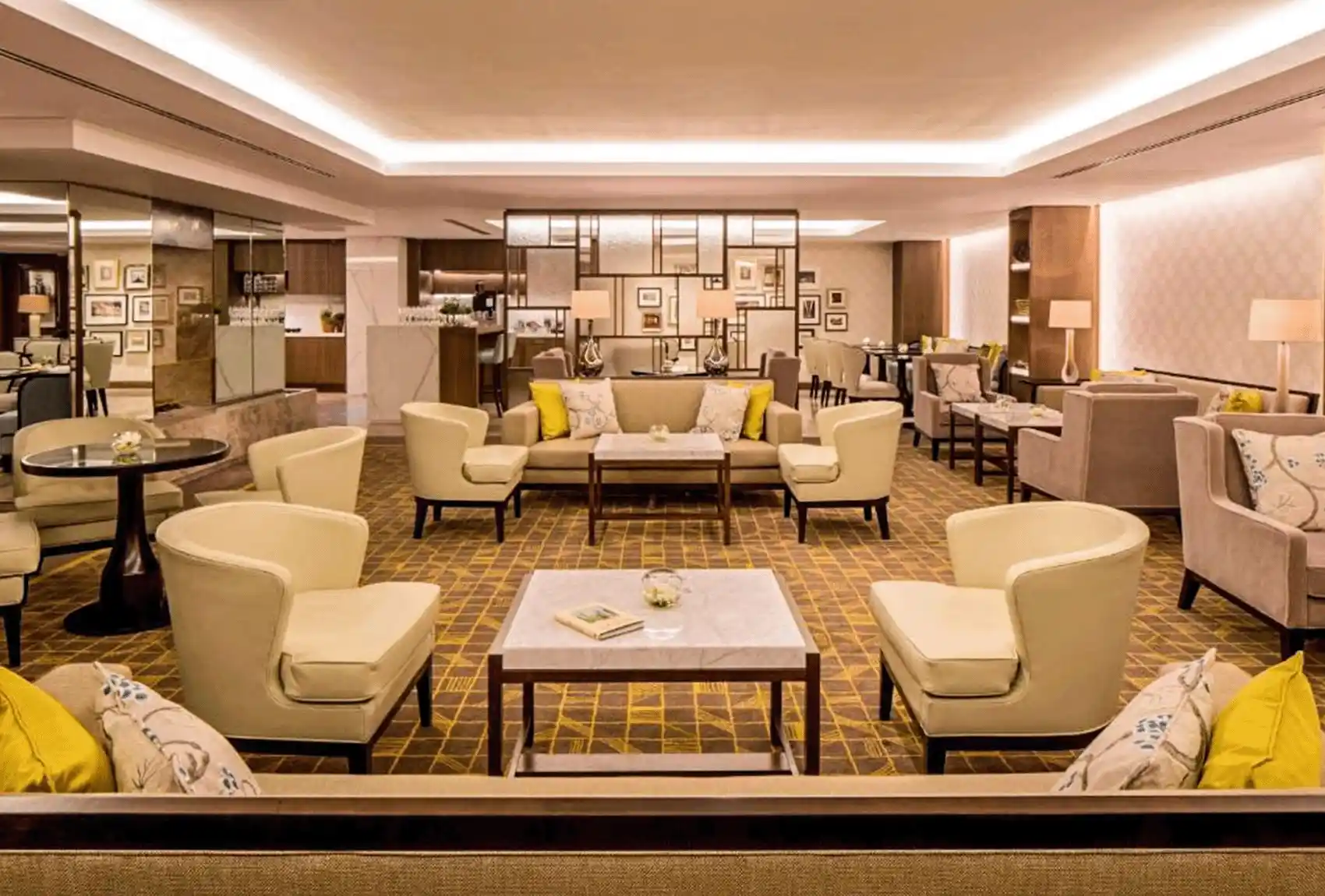 JW Marriott Grosvenor House London lounge area