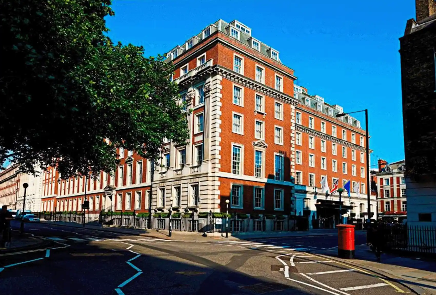 Marriott London Grosvenor Square Hotel Exterior View.